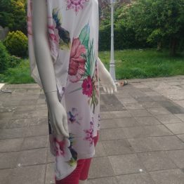 Tuniek met bloem opdruk tuniek met bloem opdruk