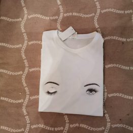 T-Shirt knipoog alleen in het wit