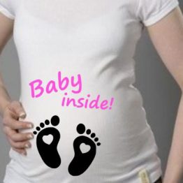 T-shirt baby inside