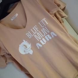T-Shirt blijf uit mijn aura